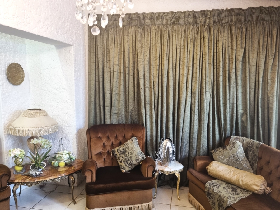 7 Bedroom Property for Sale in Protea Park North West